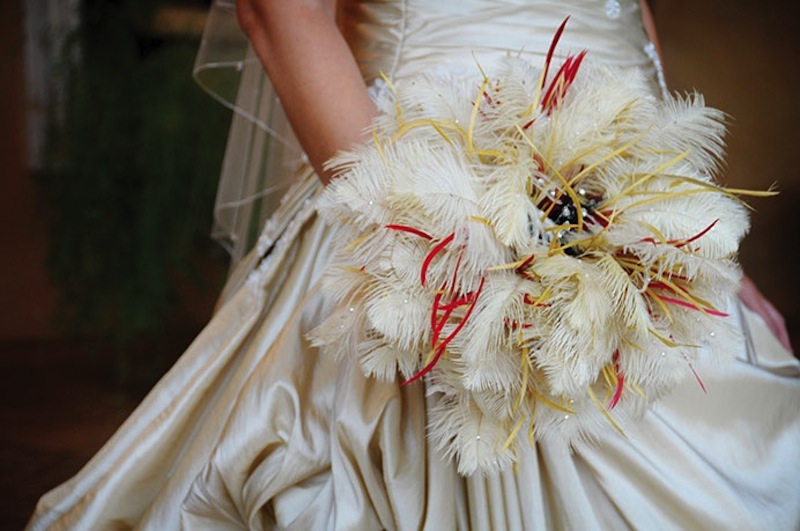 Перья как украшения для невесты