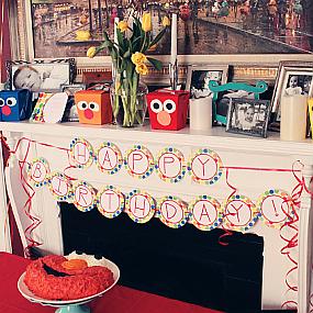how-to-personalize-your-mantle-decor-1