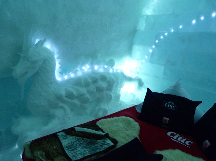 ice-hotel-12