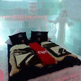 ice-hotel-3