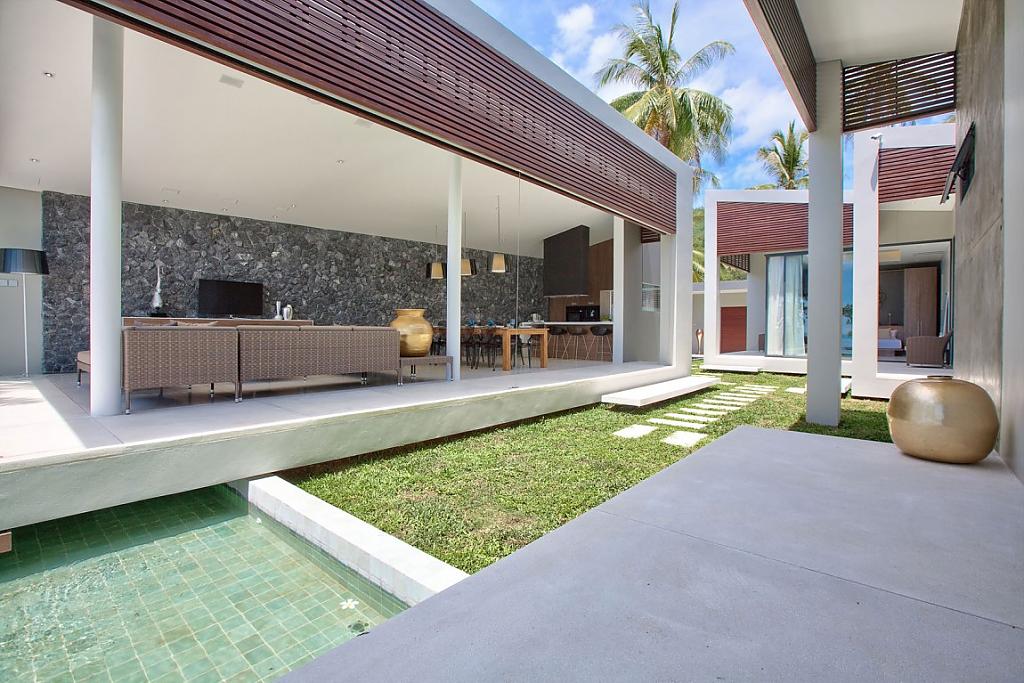 Отель Mandalay Beach Villas
