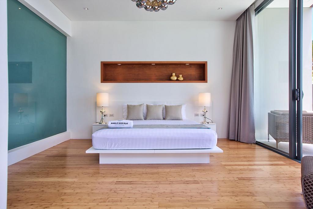 Спальня в отеле Mandalay Beach Villas
