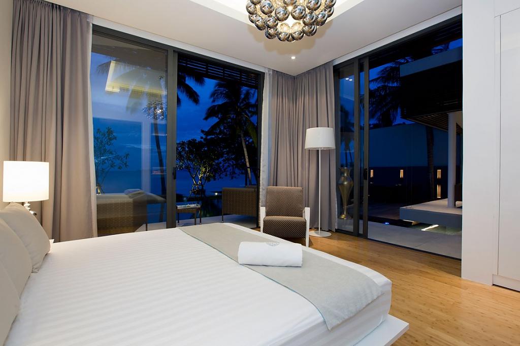 Спальня в отеле Mandalay Beach Villas