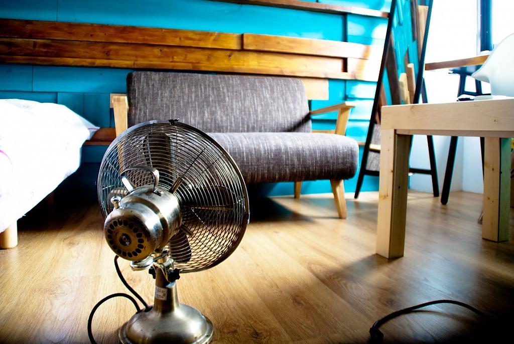 RE+Wood Guesthouse