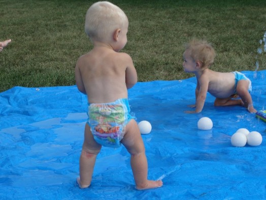 splash-pad-for-your-little-ones-outdoor-swim-party-3