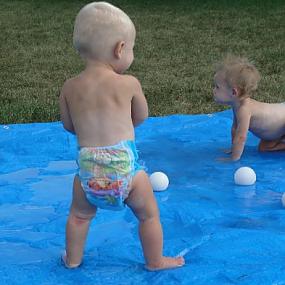 splash-pad-for-your-little-ones-outdoor-swim-party-3