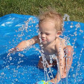 splash-pad-for-your-little-ones-outdoor-swim-party-4