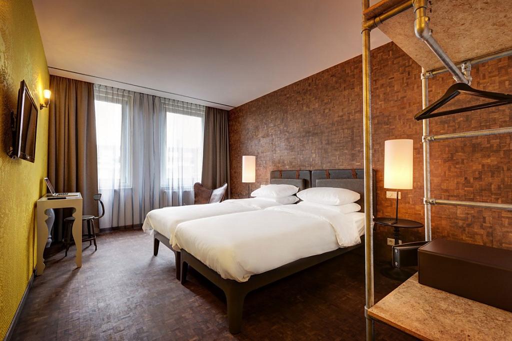 Номер в Hotel V Nesplein