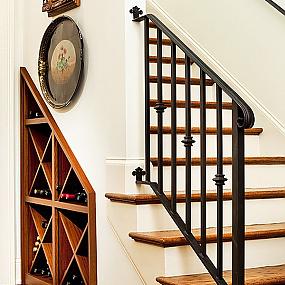under-stairs-storage-space-and-shelf-ideas-15