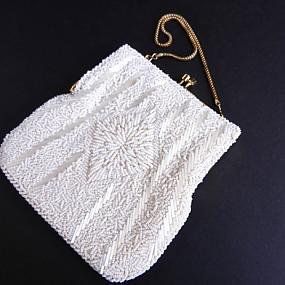 vintage-bridal-purses-56