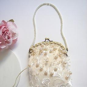 vintage-bridal-purses-9