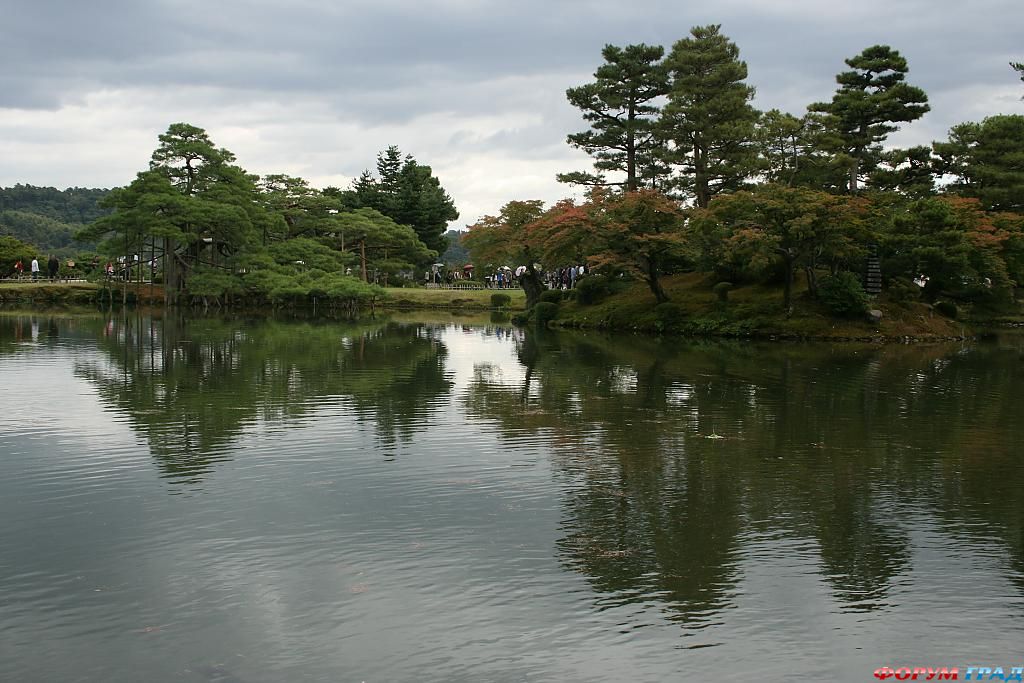 Сад Kenroku-en