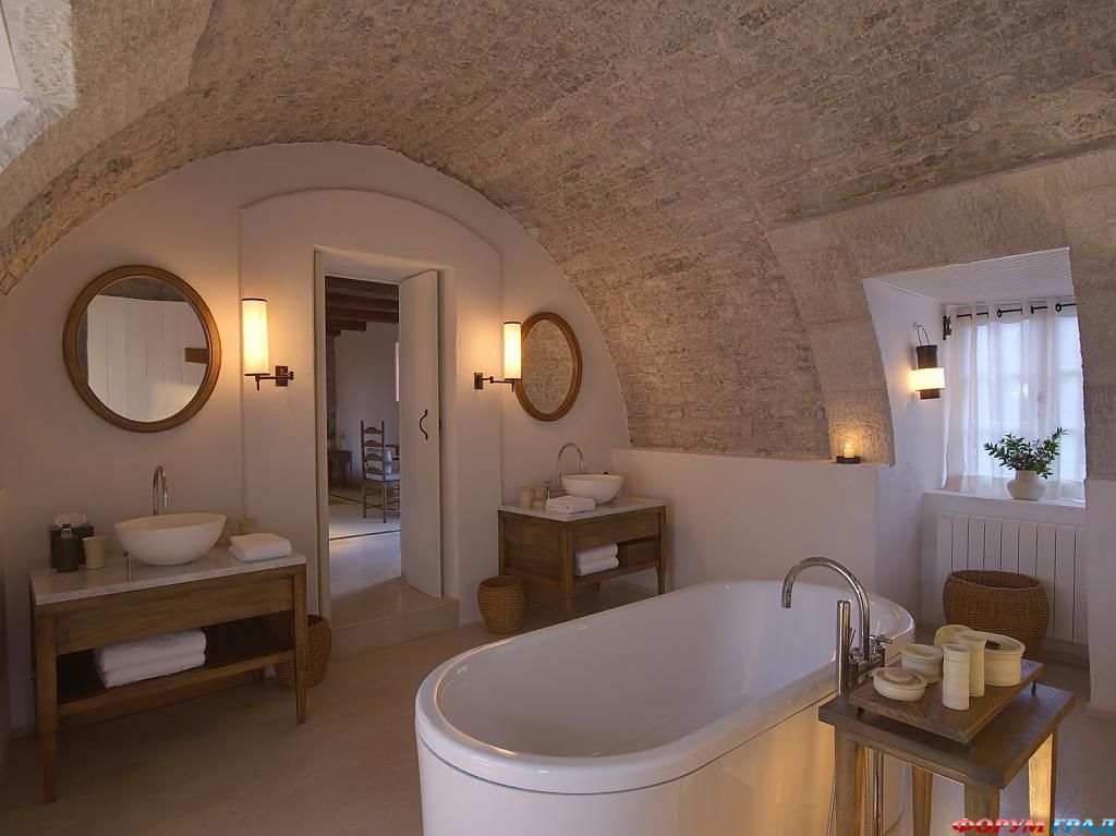 Ванная в номере отеля Sveti Stefan