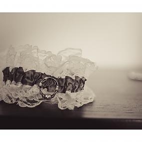 wedding-garter-06