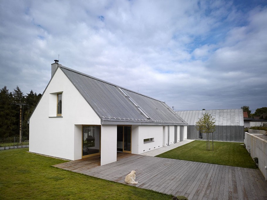 alluring-family-house-in-klokocna-by-studio-pha