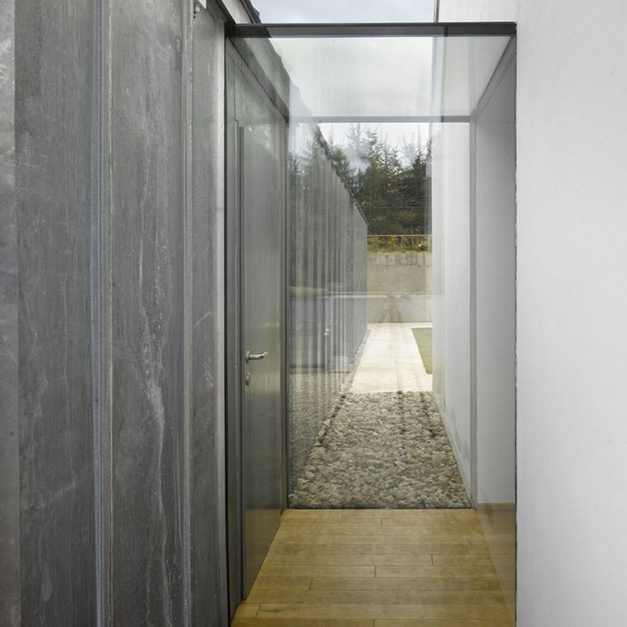 alluring-family-house-in-klokocna-by-studio-pha