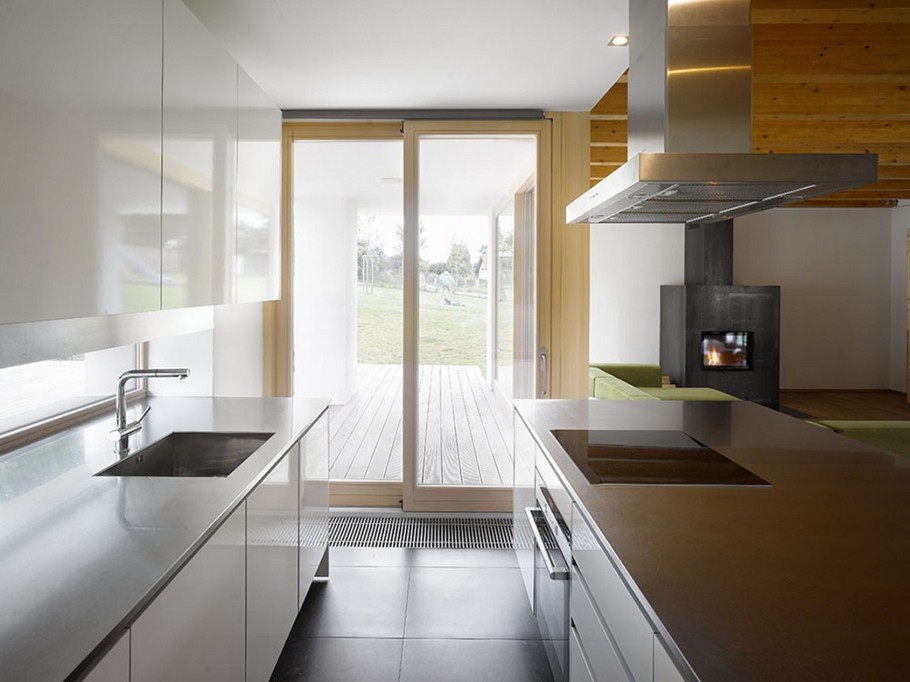 alluring-family-house-in-klokocna-by-studio-pha