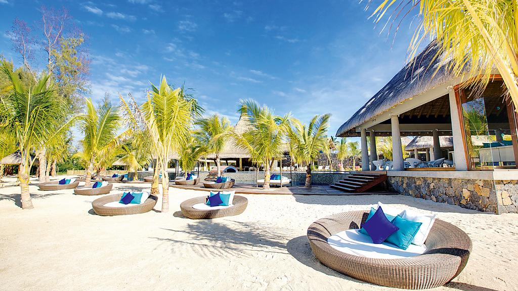 beach-bars-c-beach-club-at-domaine-de-bel-ombre-mauritius-02