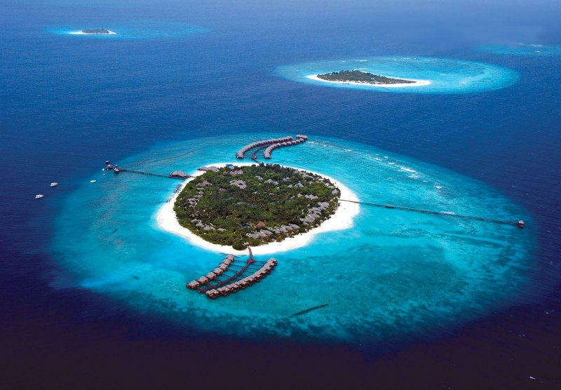 Beach House Iruveli Maldives
