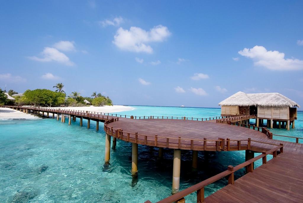 Beach House Iruveli Maldives
