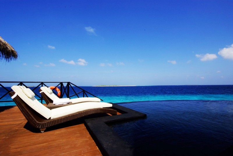 Beach House Iruveli Maldives