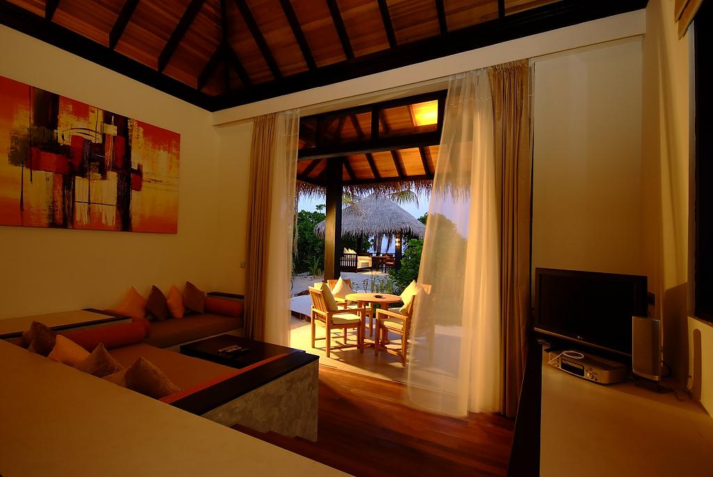 Beach House Iruveli Maldives