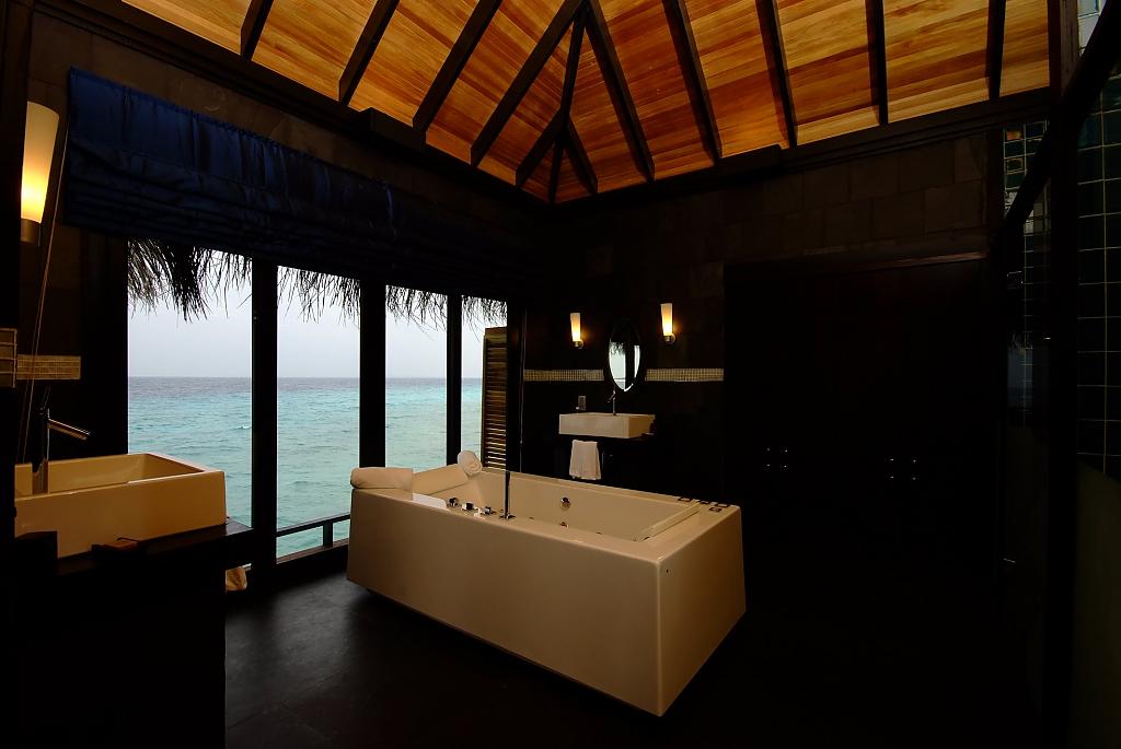 Beach House Iruveli Maldives