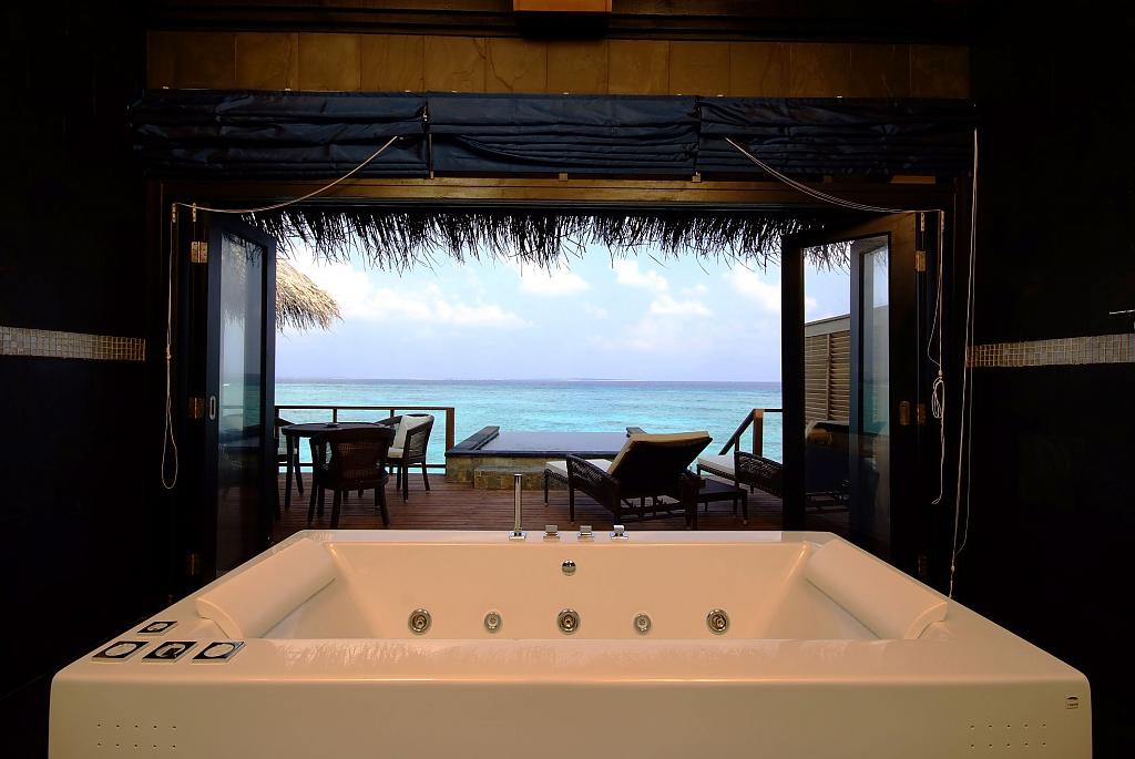 Beach House Iruveli Maldives