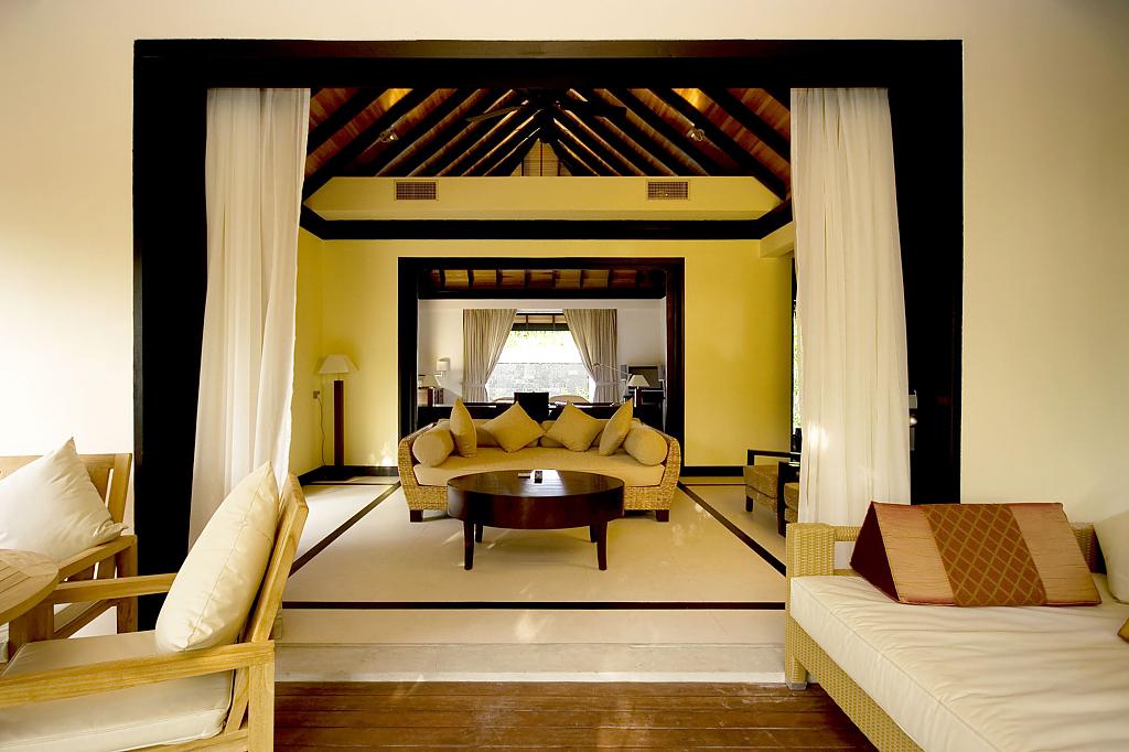 Beach House Iruveli Maldives