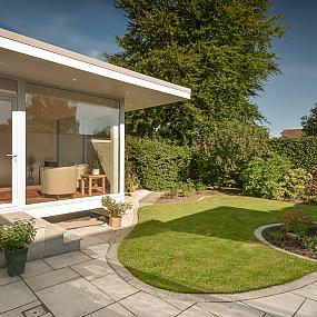 Contemporary Garden Room