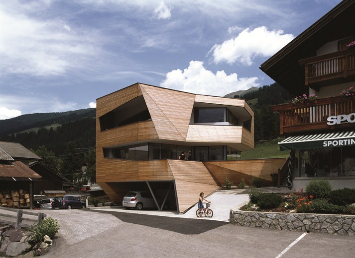 Отель Cube House в Доломитовых Альпах
