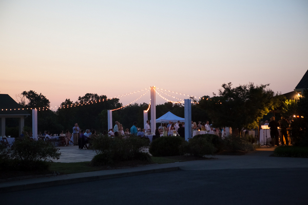 pretty-spring-outdoor-wedding