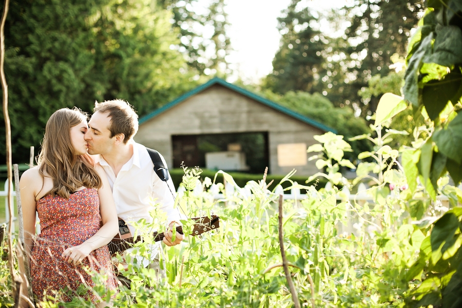 picnic-style-engagement