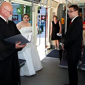 trolley-wedding-06