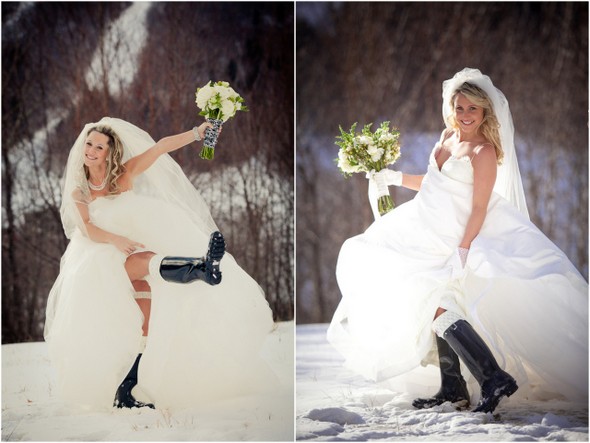 twin-sisters-winter-wedding