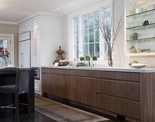 white-kitchen-cabinets-with-modern-pulls