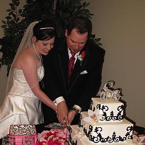 cutting-the-cake-ceremony-06