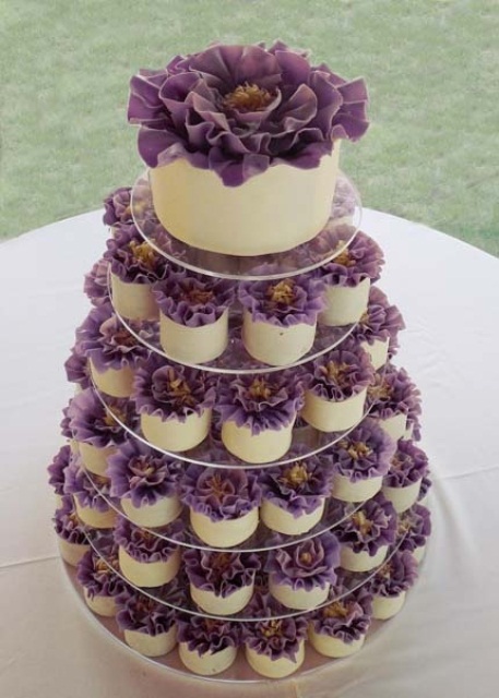 edible-flower-ideas-for-your-wedding-table