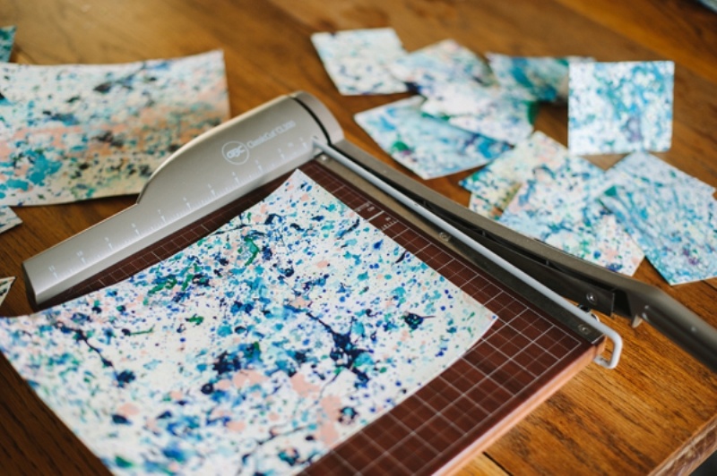 simple-and-creative-splatter-paint-notecards