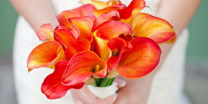 bright-orange-bridal-bouquets-29-02