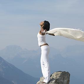 girl-on-a mountain