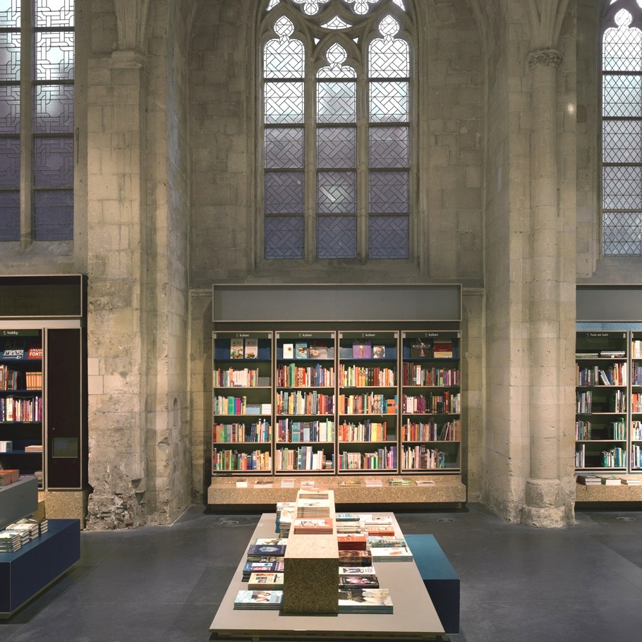 selexyz-dominicanen-bookshop-netherlands