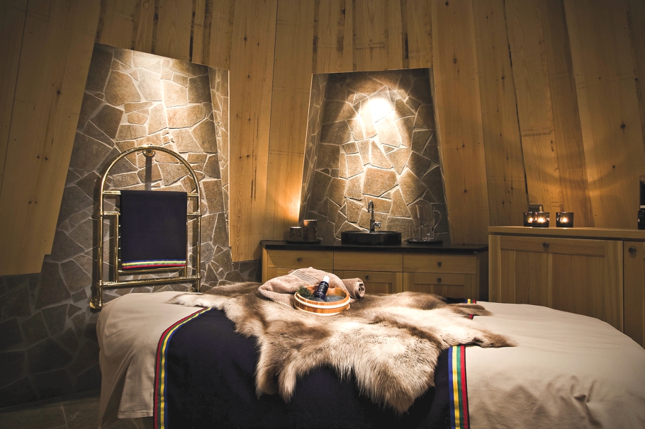 escape-to-copperhill-mountain-lodge-sweden