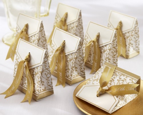 gold-and-white-wedding-ideas-31