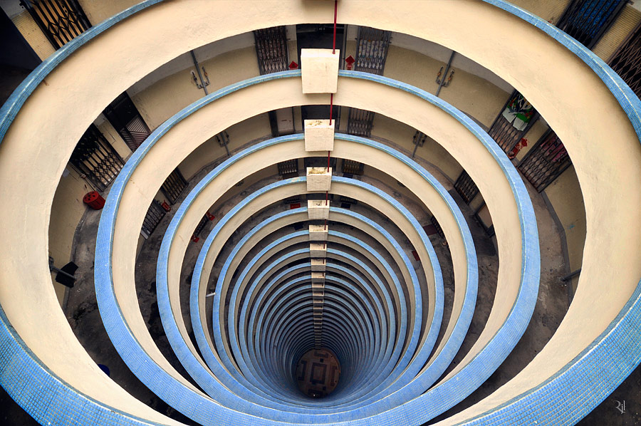 hong-kong-skyscraper-photos-by-romain-jacquet-lagreze-14