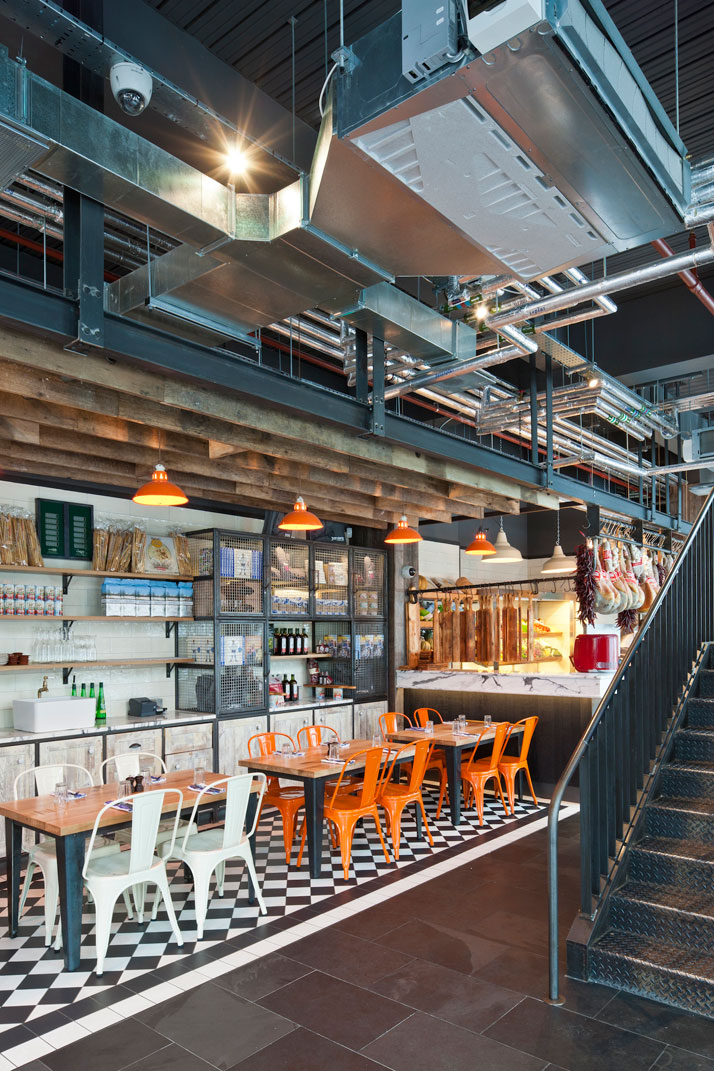 Ресторан в торговом центре Westfield Stratford City