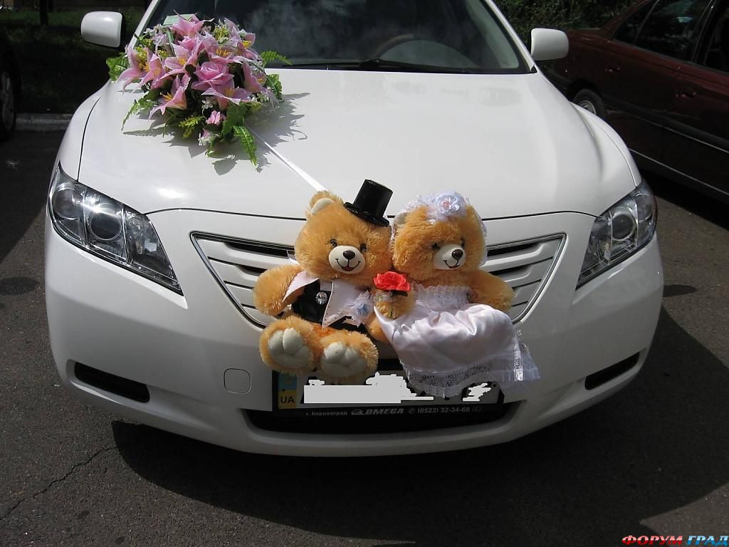 doll-on-wedding-car-02