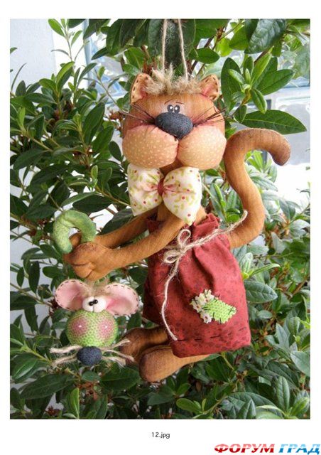 кошка с мышкой
