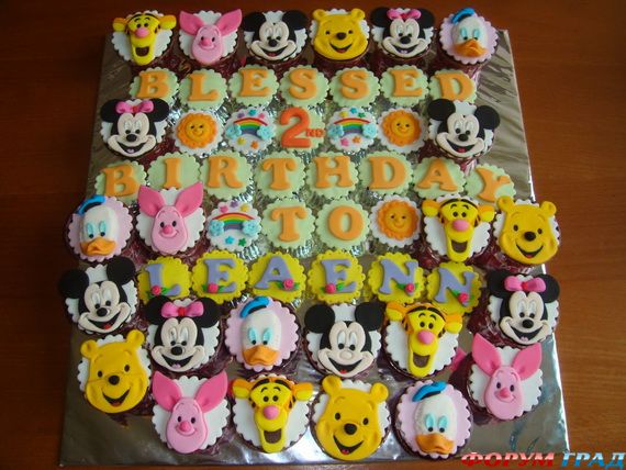 disney-cake-cupcake-ideas-46