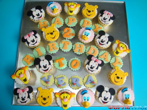 disney-cake-cupcake-ideas-12